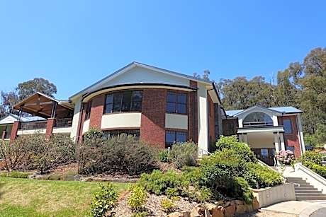 Elkanah Lodge and Conference Centre