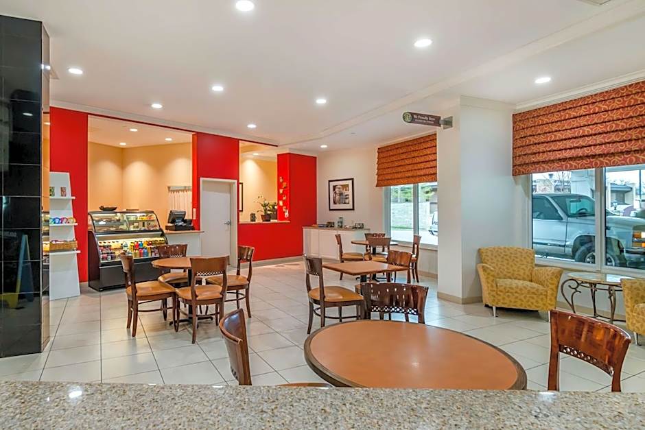 DoubleTree By Hilton Jefferson City