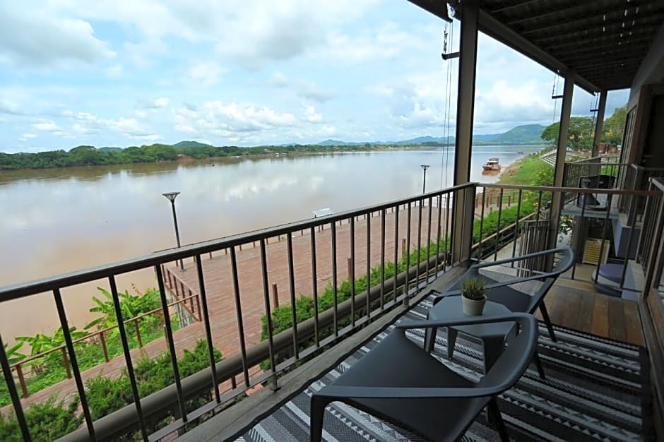 Chic Chiangkhan Hotel