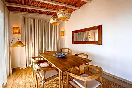 3 BEDROOM VILLA WITH SEA VIEW