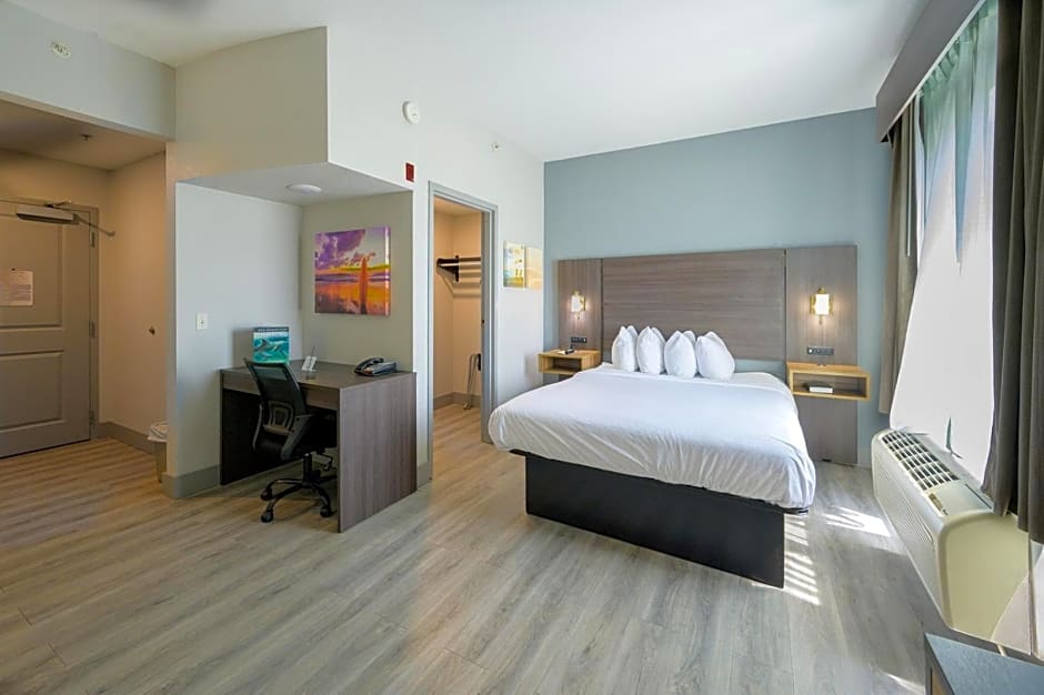 Hawthorn Extended Stay by Wyndham Panama City Beach