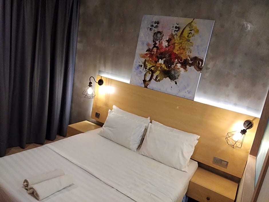 Raintree Boutique Hotel