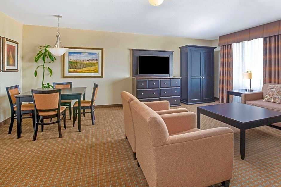 La Quinta Inn & Suites by Wyndham Paso Robles