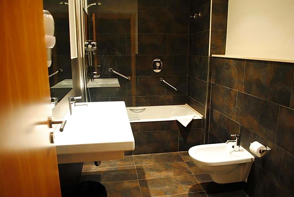 Hotel Marítimo Ris con garaje