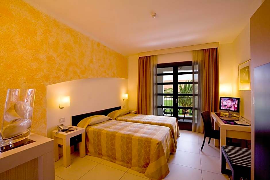 Photo 1 of 5 of 1 Double Bed or 2 Beds