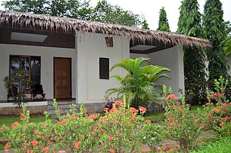 Golden Sunrise Hotel