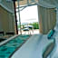 Ryan's Bay Hotel