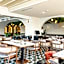 Wellborn Luxury Hotel