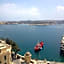Grand Harbour Hotel