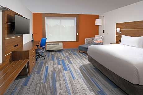 1 King Bed Standard Comm Access