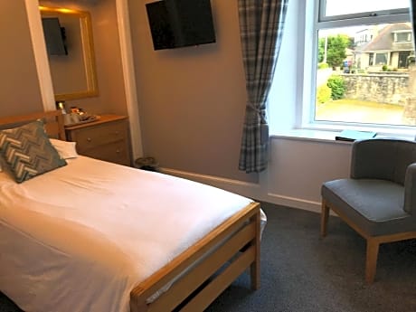 Twin Room with Shower