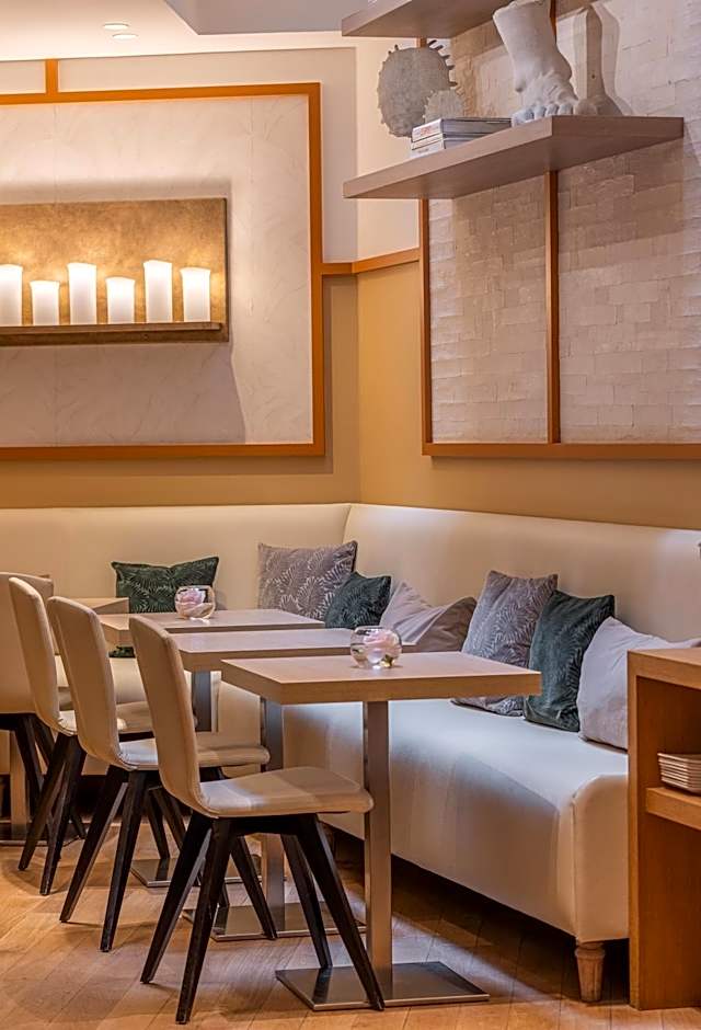 Hotel Monna Lisa Champs Elysees