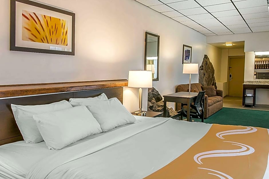 Quality Inn & Suites Houghton