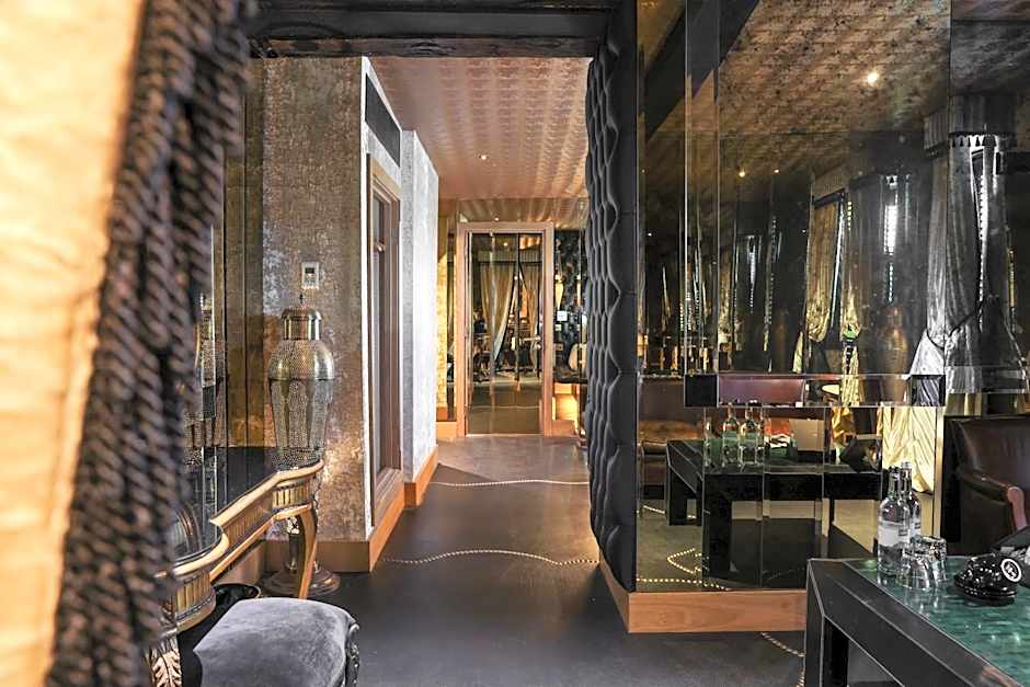 Crazy Bear Beaconsfield