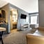 Best Western Plus Two Rivers Hotel & Suites