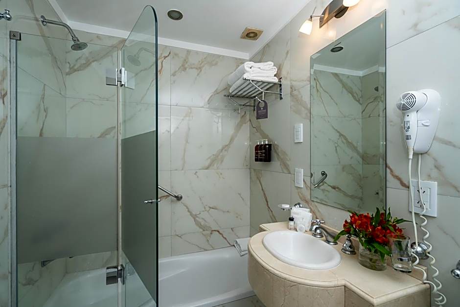 Hotel Intersur Recoleta