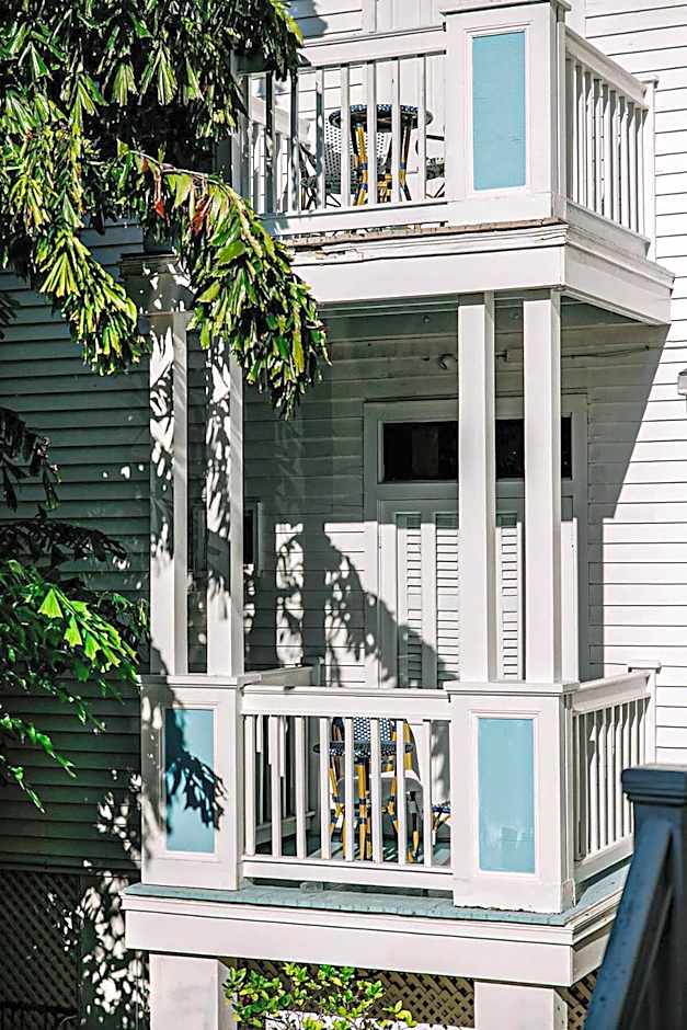 Classic King Balcony at the James House