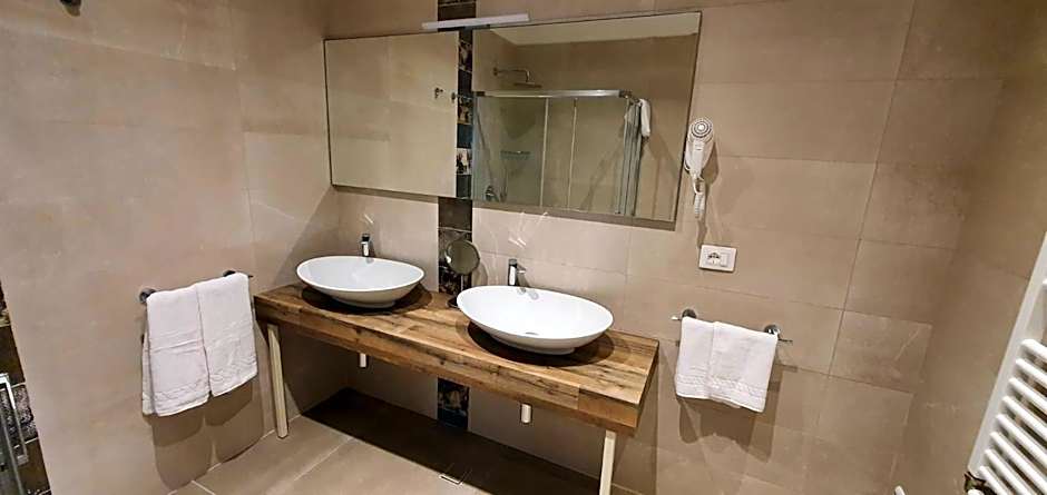 Amsterdam Suite Hotel & SPA