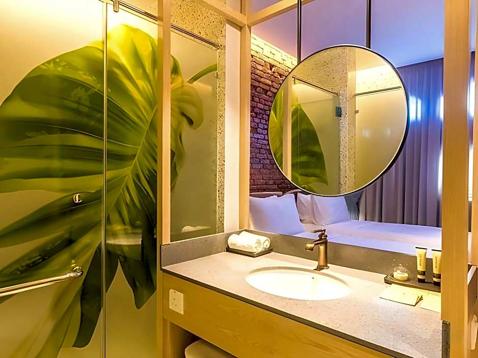 Tien Terrace Macalister