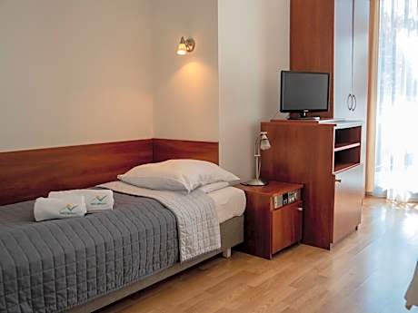 Single Room with Private Bathroom