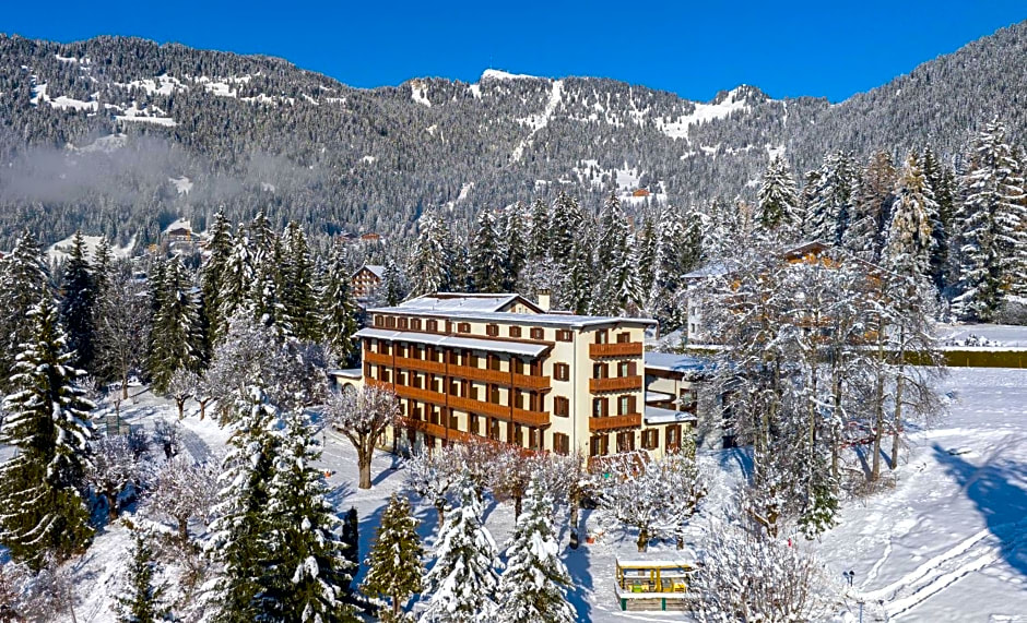 Villars Lodge