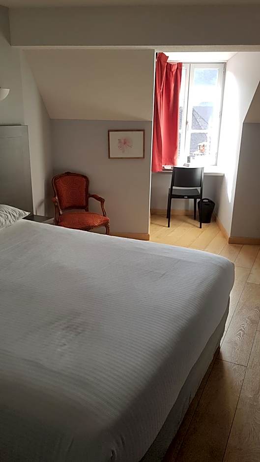 Logis Hôtel des Deux Forts