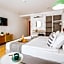 ibis Styles Golden Sands Roomer Hotel