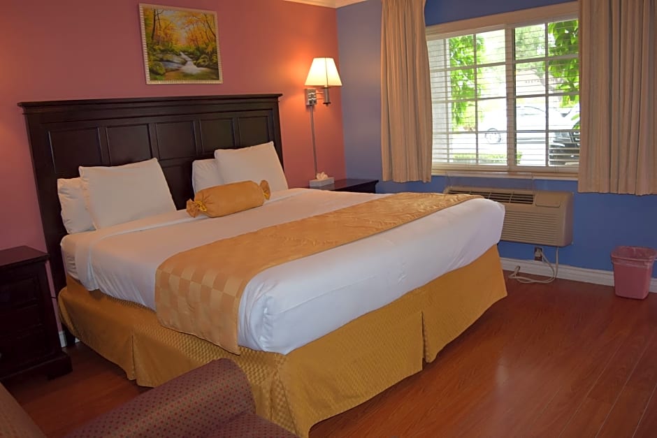Rose Garden Inn