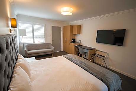 King and Single Room