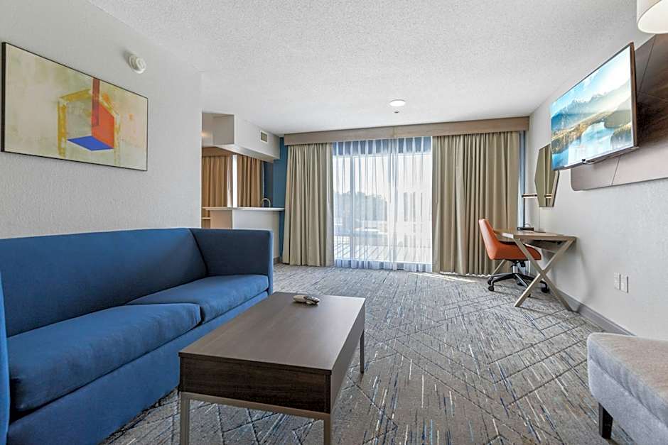 Holiday Inn Express Hotel & Suites Starkville By IHG