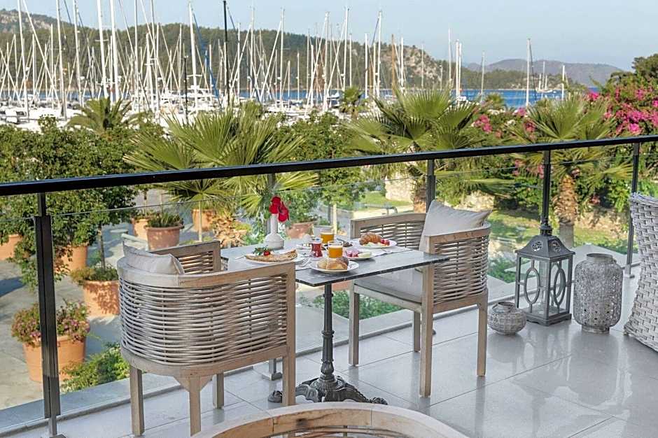 Marti Hemithea Hotel