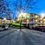 HomeTowne Studios by Red Roof Atlanta - Norcross Downtown