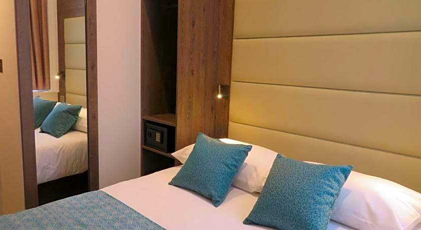 Glendale Hyde Park Hotel