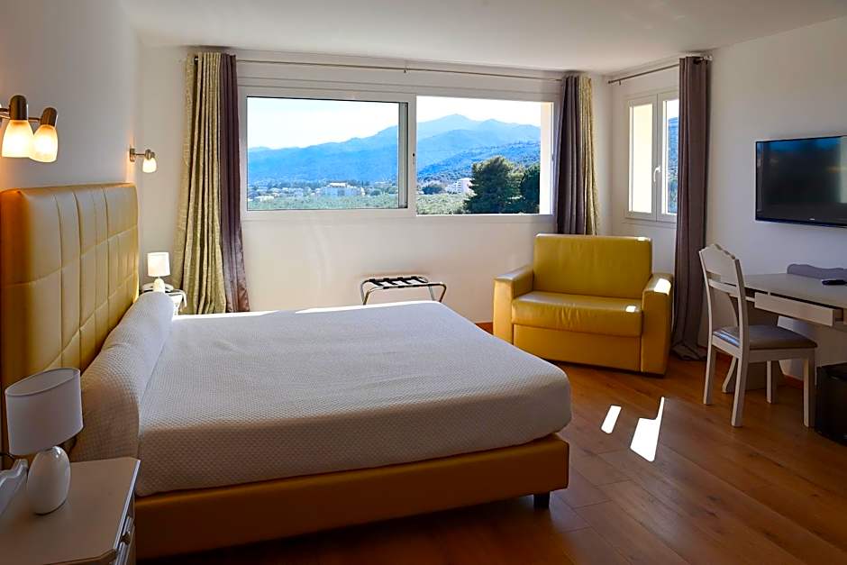 Photo 1 of 15 of Triple Room