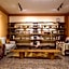 Dulan The Travel Bug Bistro Inn