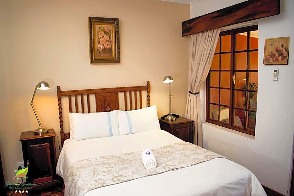 Greenleaf Guest Lodge