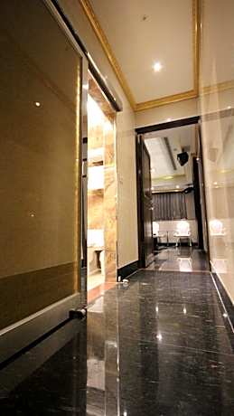 Presidential Suite