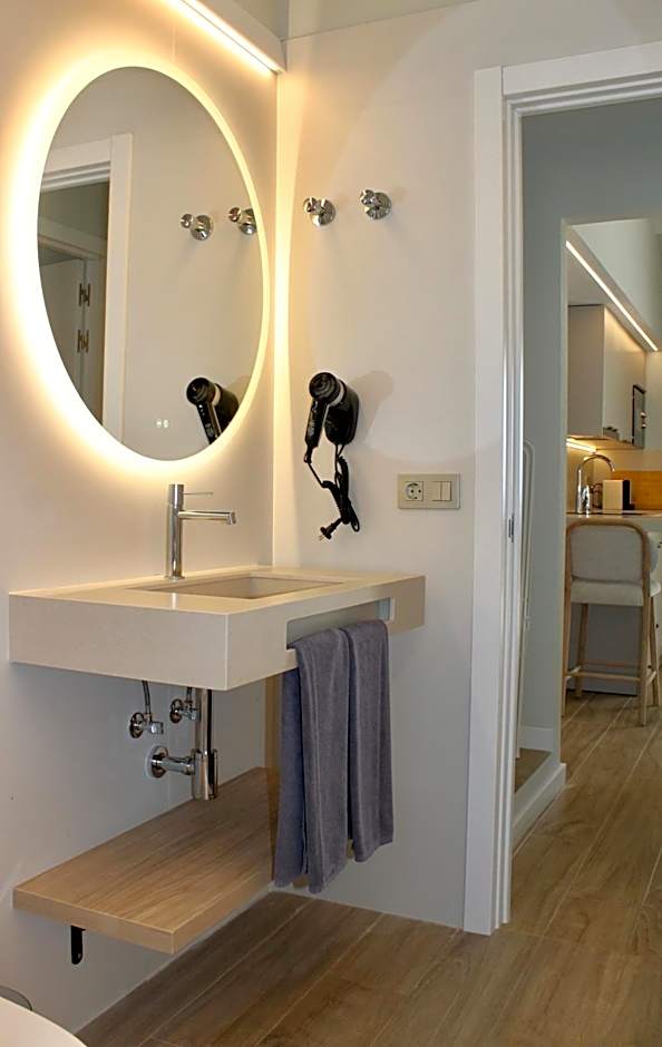 Bungalows Side Shore