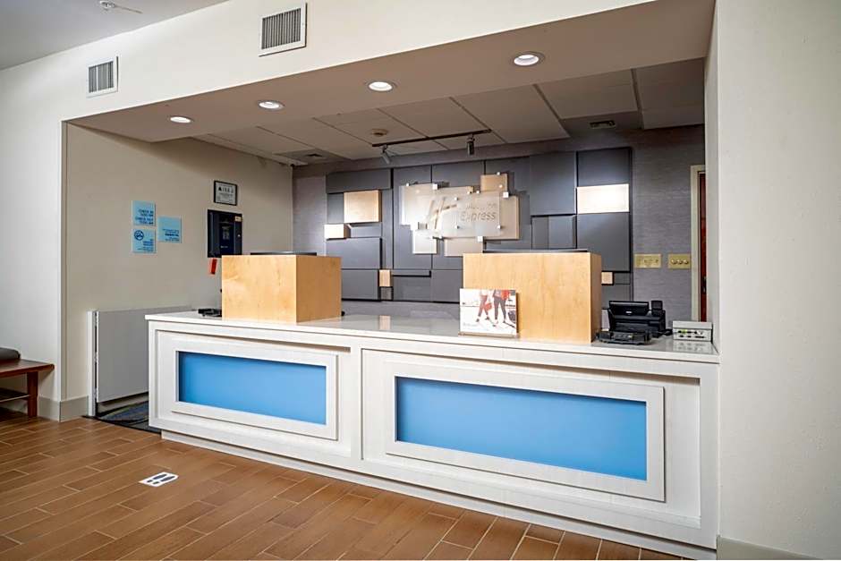 Holiday Inn Express Clayton Southeast Raleigh By IHG