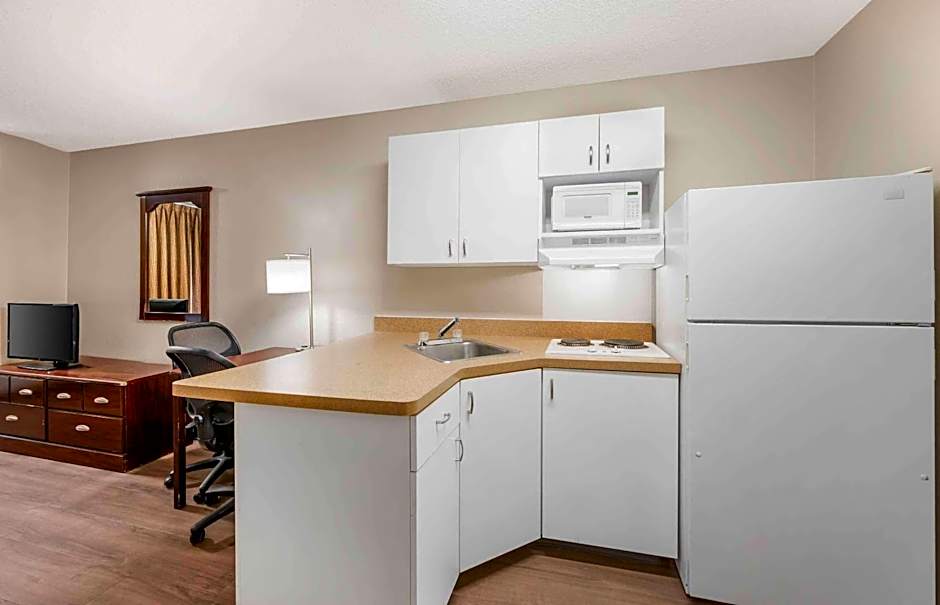 Extended Stay America Suites - Fort Wayne - South
