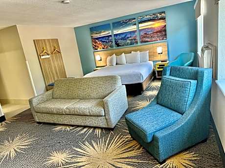 1 King Bed Studio Suite Non-Smoking