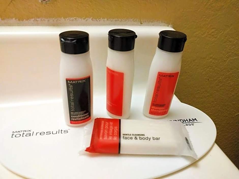 Super 8 by Wyndham Brunswick/St Simons Island Area