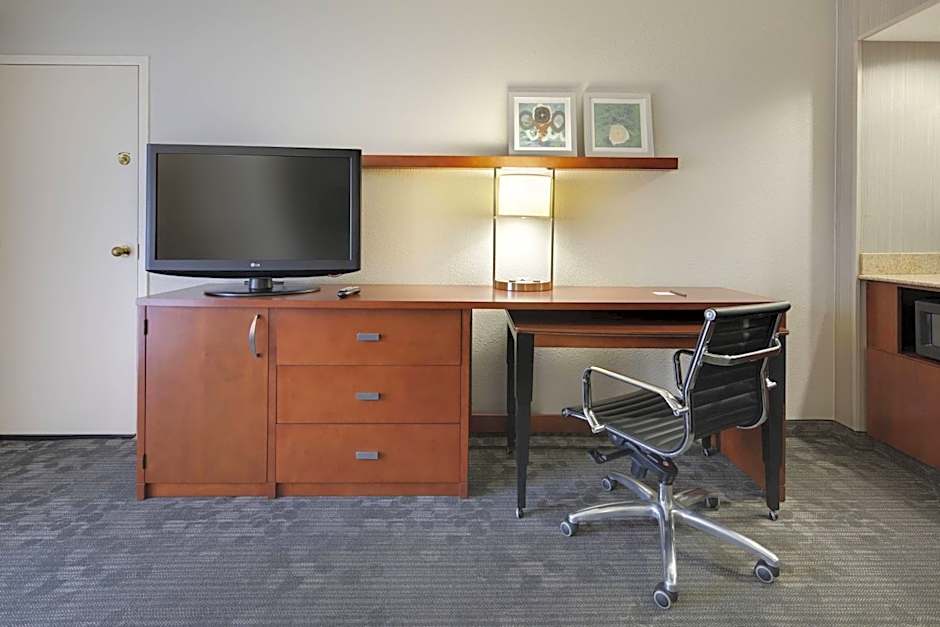 Courtyard by Marriott Atlanta Marietta/I-75 North