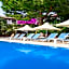 Moonshine Hotel & Suites