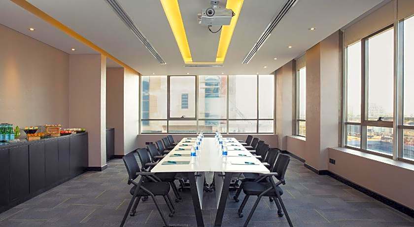 Four Points by Sheraton Production City, Dubai