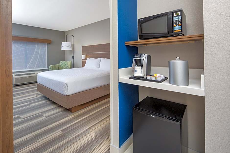 Holiday Inn Express Surprise By IHG