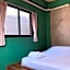 Yimwhan Hostel & Cafe Ayutthaya