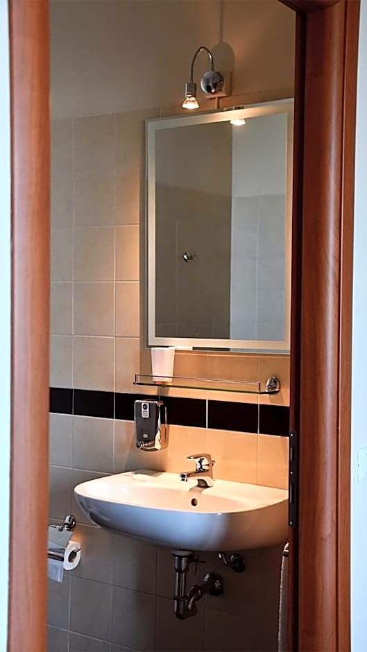 Eco Rooms & Apartments