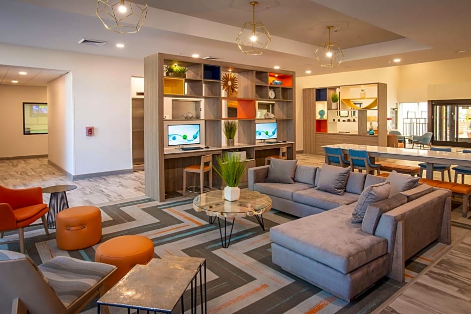 Holiday Inn Pensacola - University Area By IHG