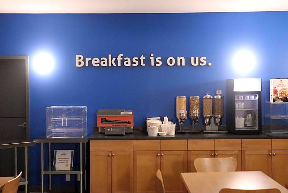 Days Inn by Wyndham Stony Plain